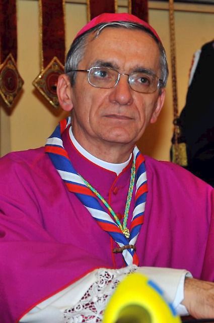 Mons. Daniele Gianotti, vescovo di Crema

