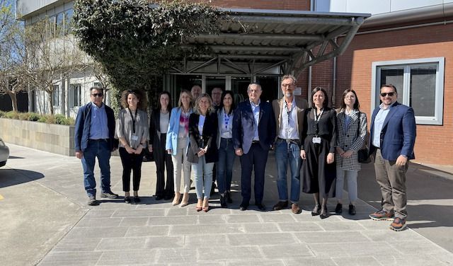 Foto di gruppo scattata al termine dell'incontro del 1° aprile presso la sede di Wonder
