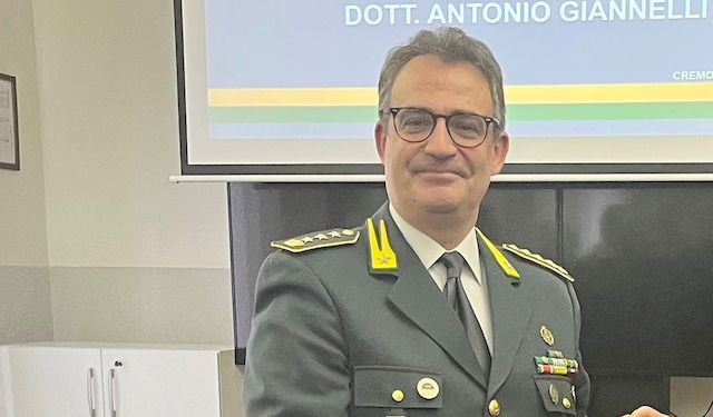 Massimo Dell'Anna, comandante della Guardia di Finanza di Cremona