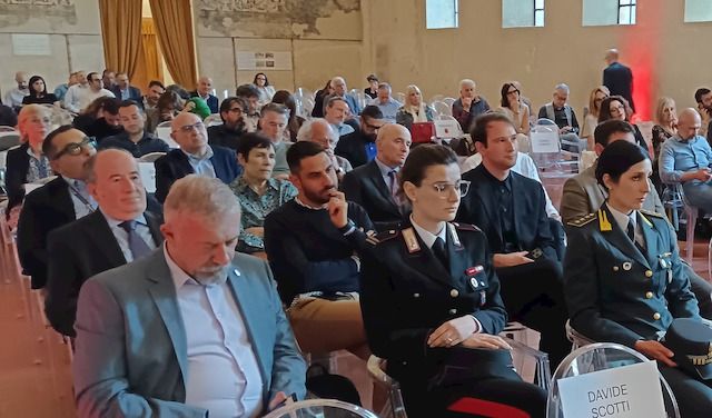 Il pubblico presente nella Sala Pietro da Cemmo del Museo Civico di Crema