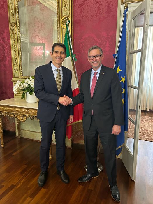 Il Preetto Giannelli con il Console americano
