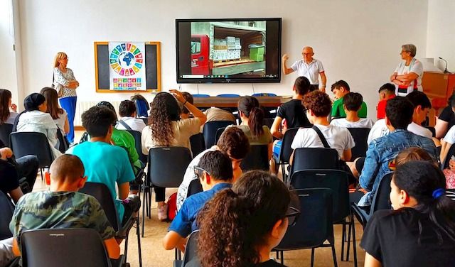 Visita nelle scuole dela S. Vincenzo

