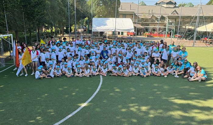 Foto di gruppo del grest di S. A. M. Zaccaria